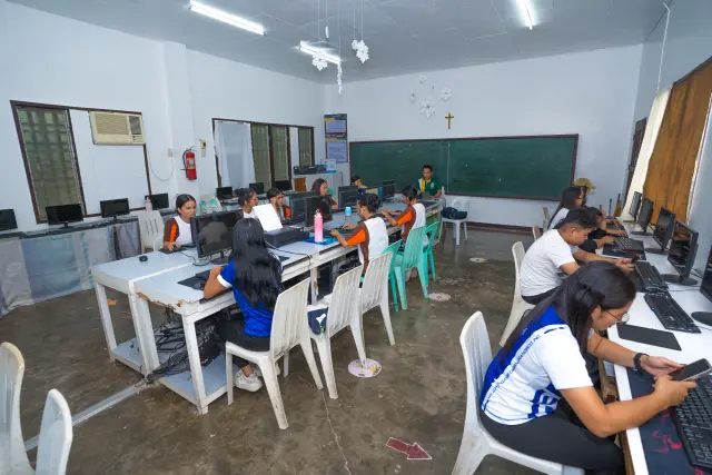 Computer Laboratory 4