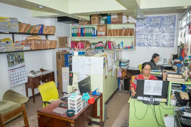 Finance Office 4