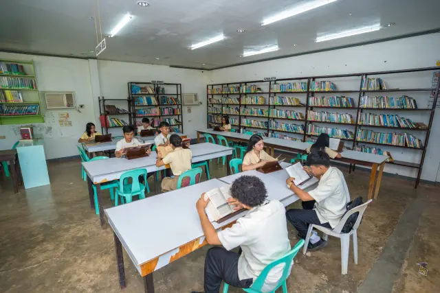 Learning Resource Center 4